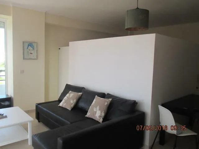 Estrada De Santa Eulalia אלבופיירה